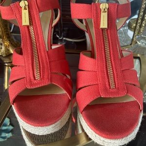 Michael Kors Brand New Salmon Platform size 9 just in time for Spring. .